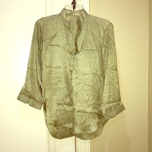 💡 Green Satin Shirt